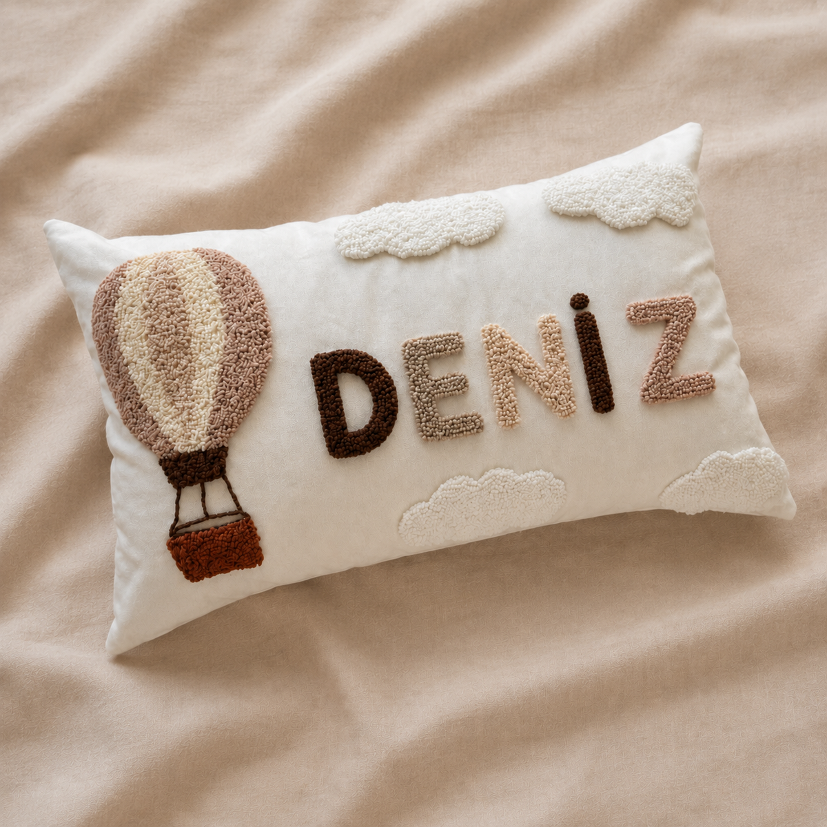 Punch İşlemeli Özel Bebek İsimli Hastane Odası Dekor Yastığı
