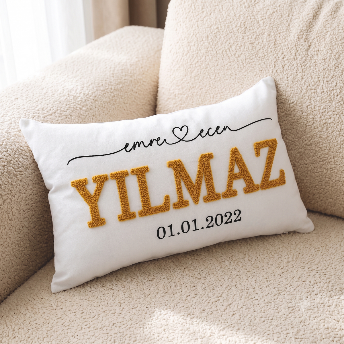 Kişiye Özel Aile Soyisimli Punch İşlemeli Aile Yastığı